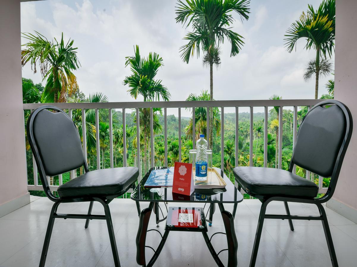 Wayanadia Resort Hotel Ambalavayal Exterior photo